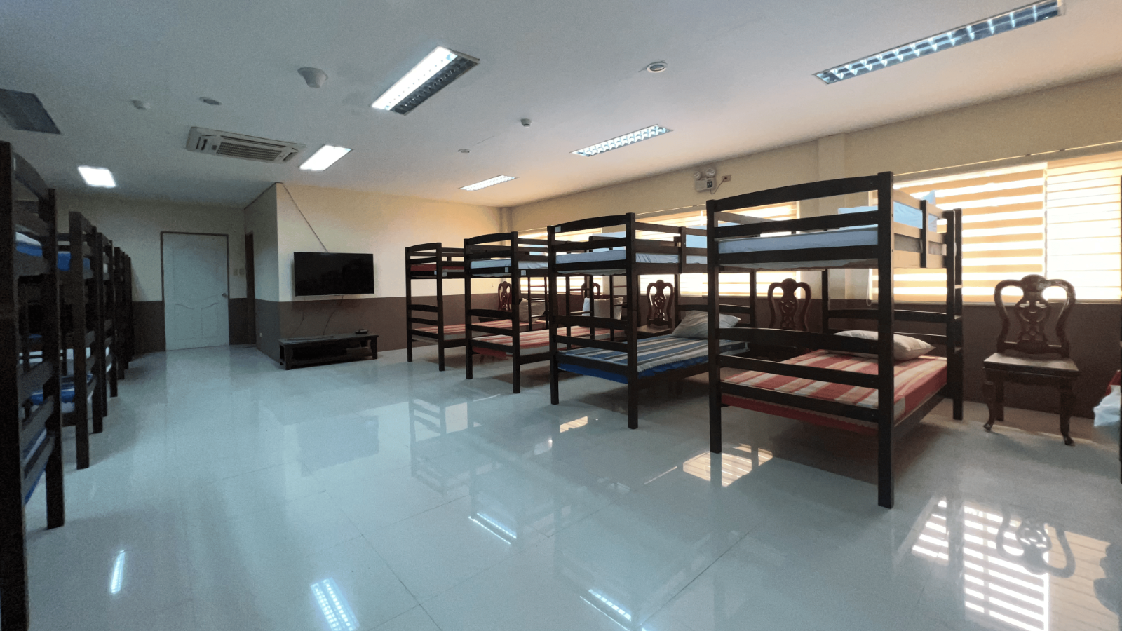 Dormitory - Photo 2