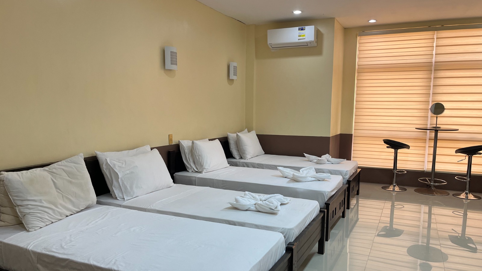 Guest Room 302 - Photo 1